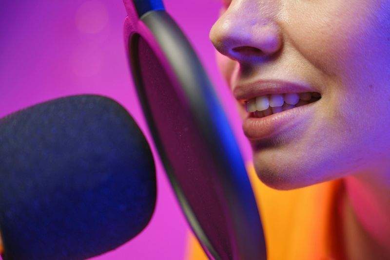 Leie av lydisolert podcast-rom